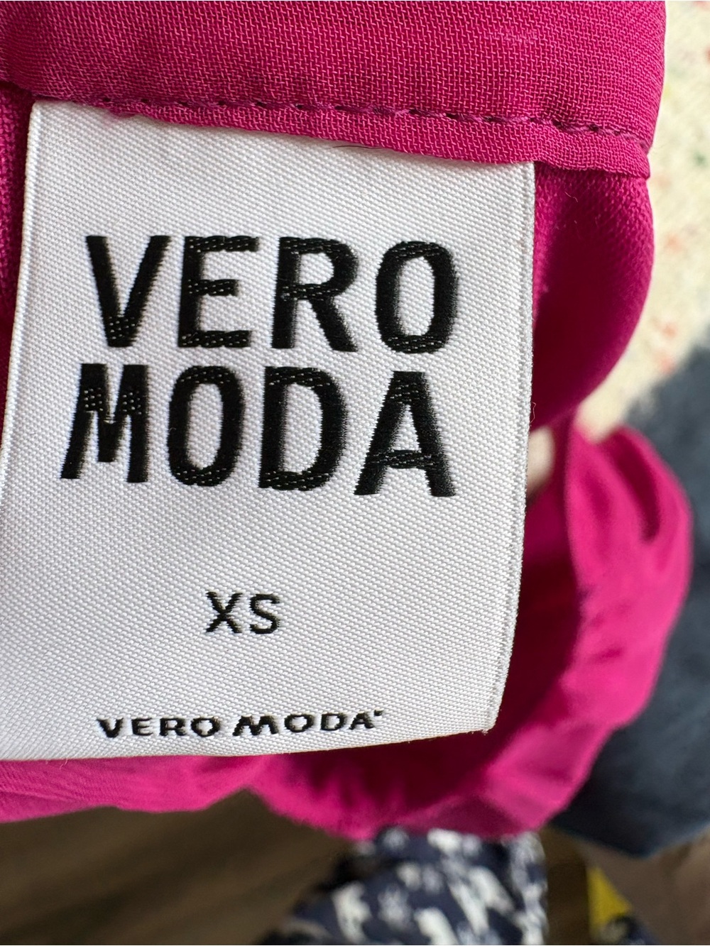 Vero Moda Bright Pink Sleeveless Top - Picture 2 of 5